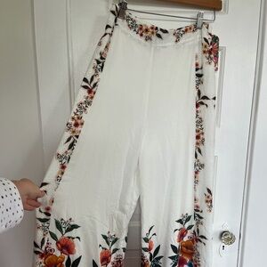 NWT Anthropologie Farm Rio Floral Wide Leg Pants - Cream and Multicolor